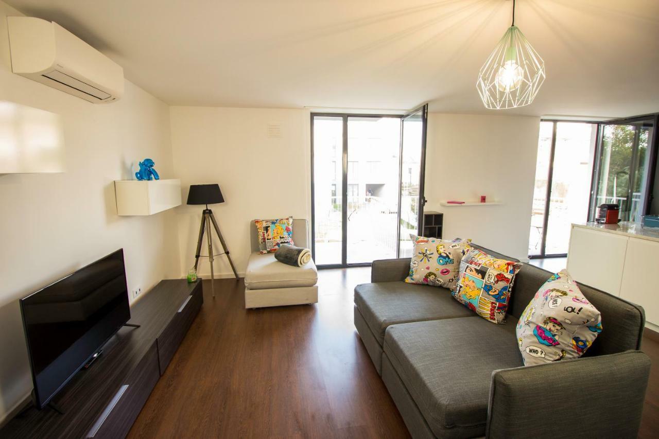 Guest H4U - Bonjardim Pop Art City Center Porto Exterior photo